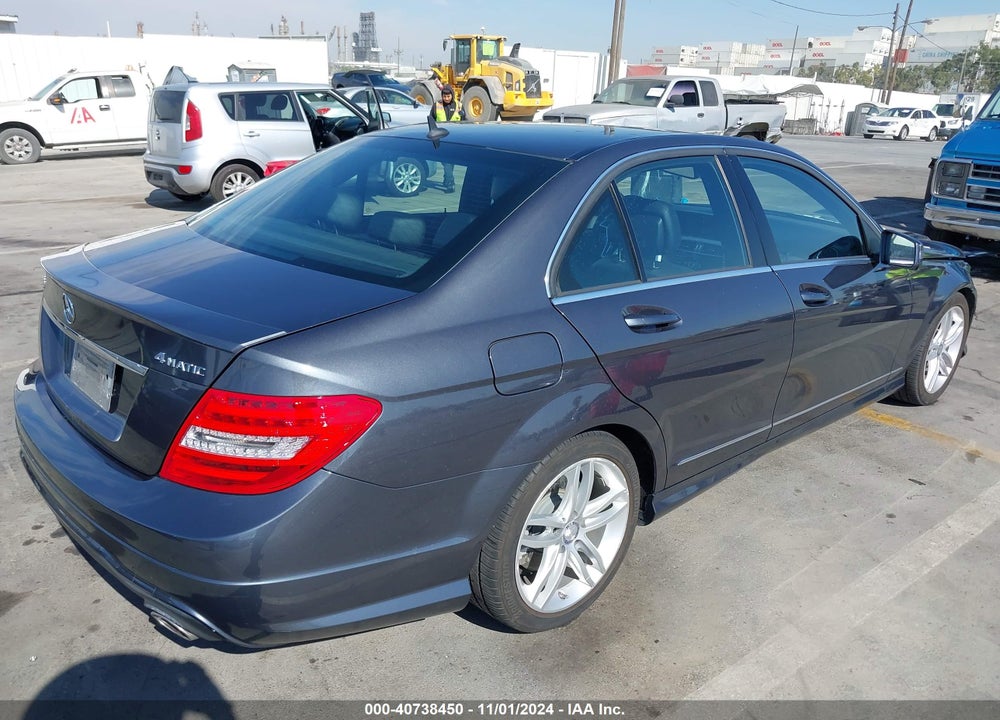 2013 MERCEDES-BENZ C 300 4MATIC VIN: WDDGF8AB1DR267229