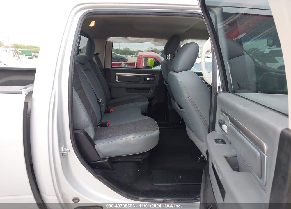 2019 RAM 1500 CLASSIC SLT 4X2 5'7 BOX VIN: 1C6RR6LT1KS549145