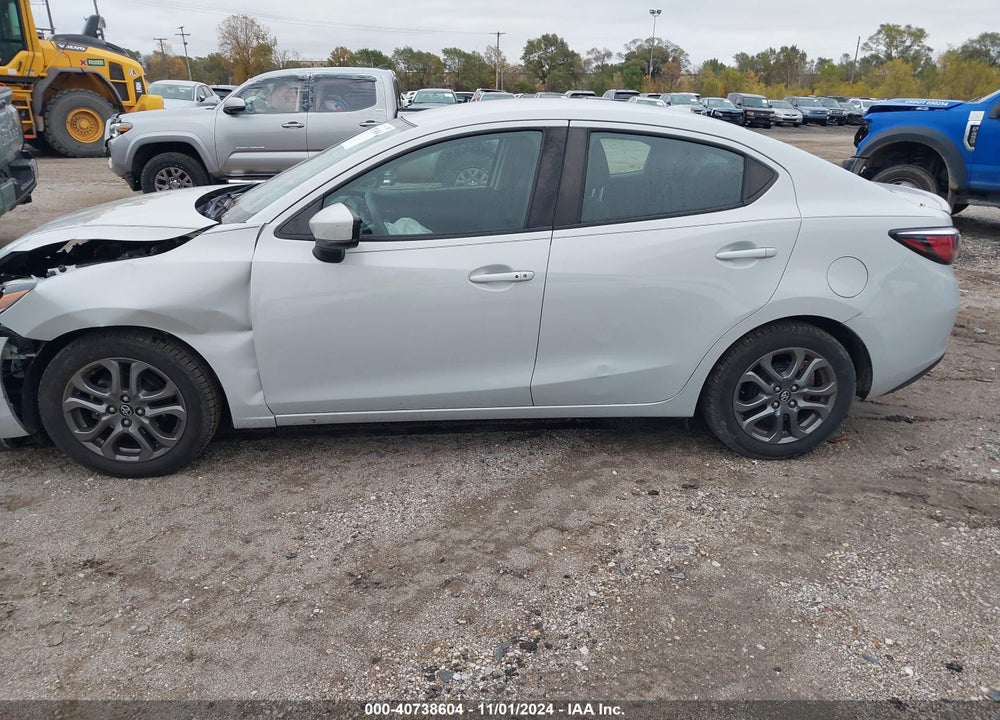 2019 TOYOTA YARIS LE VIN: 3MYDLBYV0KY526224