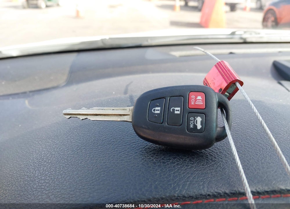 2016 TOYOTA CAMRY SE VIN: 4T1BF1FK6GU168410