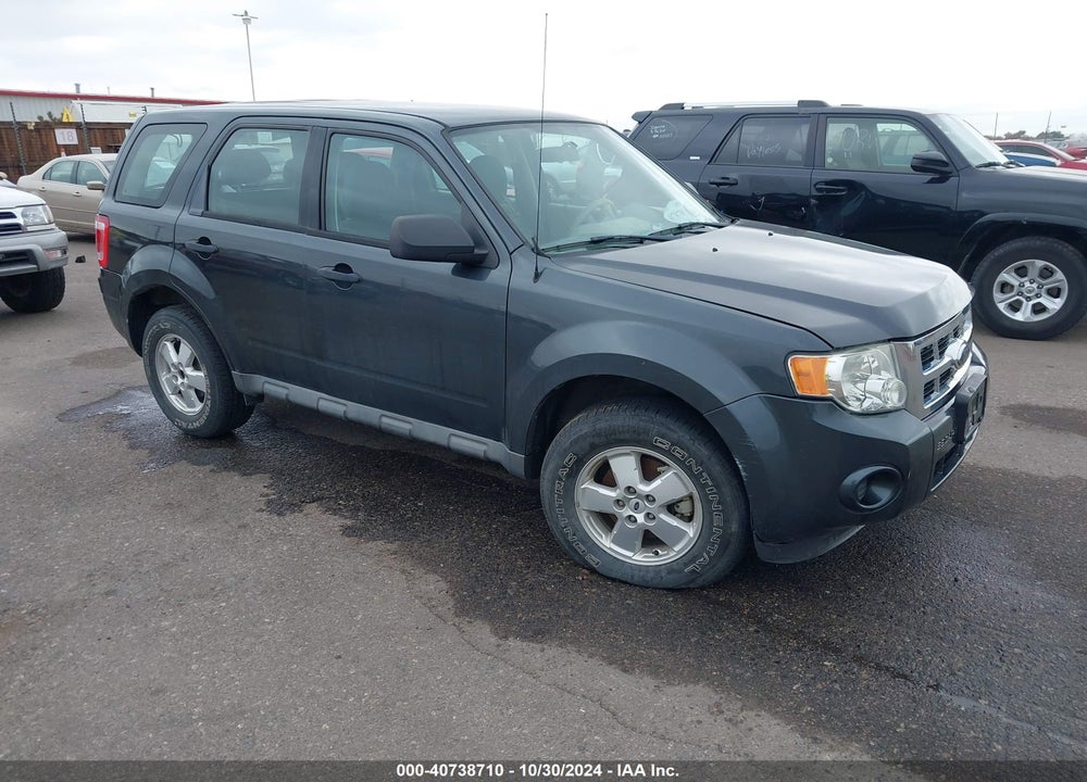 2009 FORD ESCAPE XLS VIN: 1FMCU92789KA63800