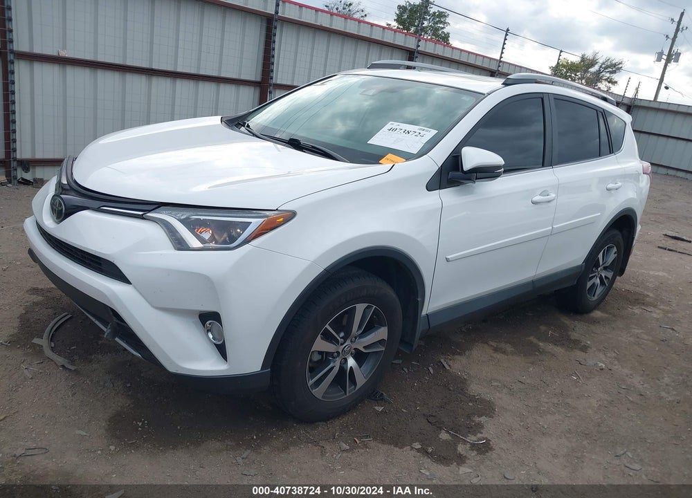 2018 TOYOTA RAV4 ADVENTURE/XLE VIN: 2T3WFREV9JW429121