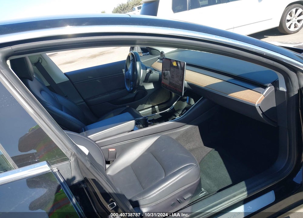 2018 TESLA MODEL 3 LONG RANGE/PERFORMANCE VIN: 5YJ3E1EB2JF182723