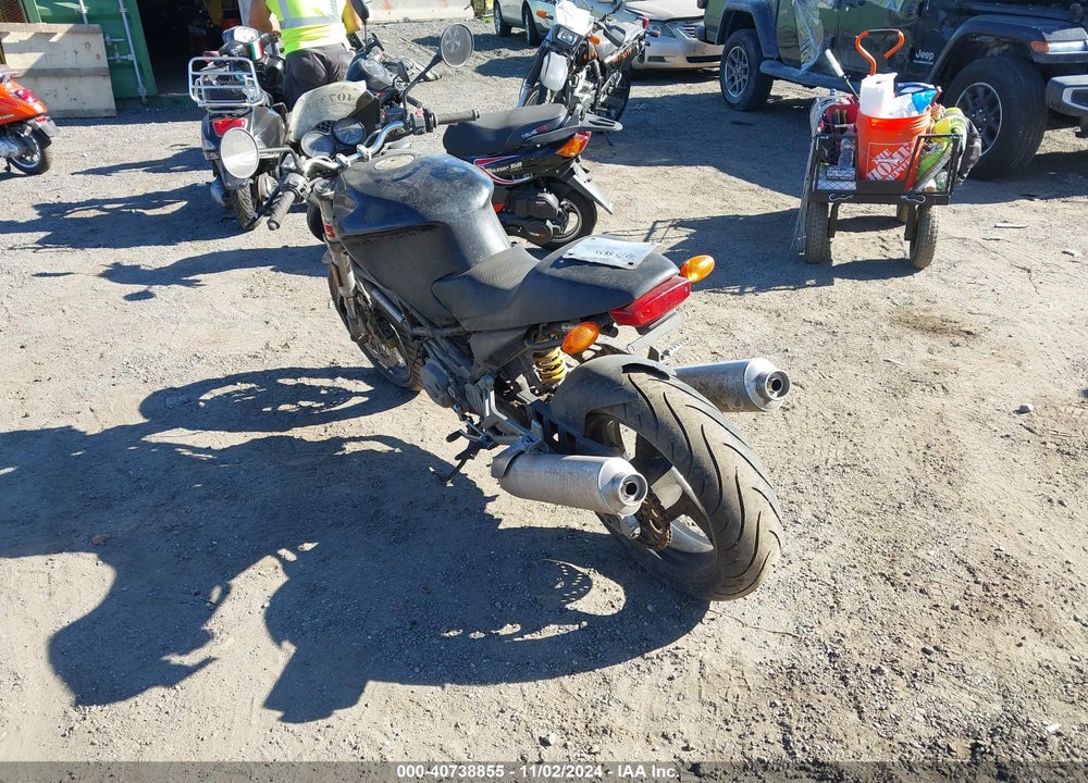 2002 DUCATI M600 VIN: ZDM1RA2K22B014007