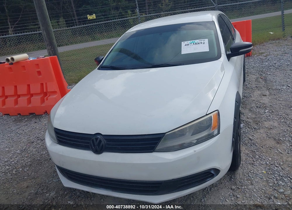 2011 VOLKSWAGEN JETTA 2.5L SE VIN: 3VWDZ7AJ8BM346026