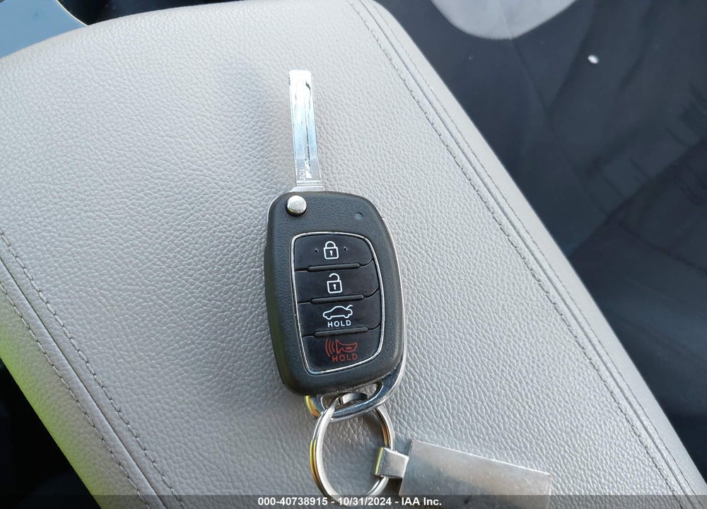 2019 HYUNDAI SONATA VIN: 5NPE24AF5KH760781