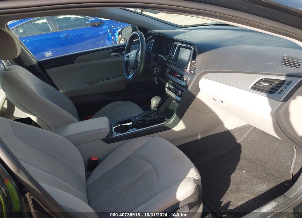 2019 HYUNDAI SONATA VIN: 5NPE24AF5KH760781