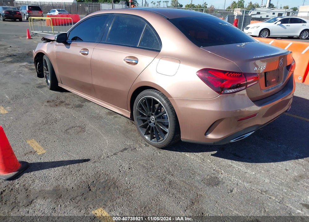 2021 MERCEDES-BENZ A 220 VIN: W1K3G4EB1MJ307225