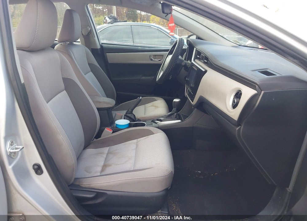 2018 TOYOTA COROLLA LE VIN: 2T1BURHE9JC086725