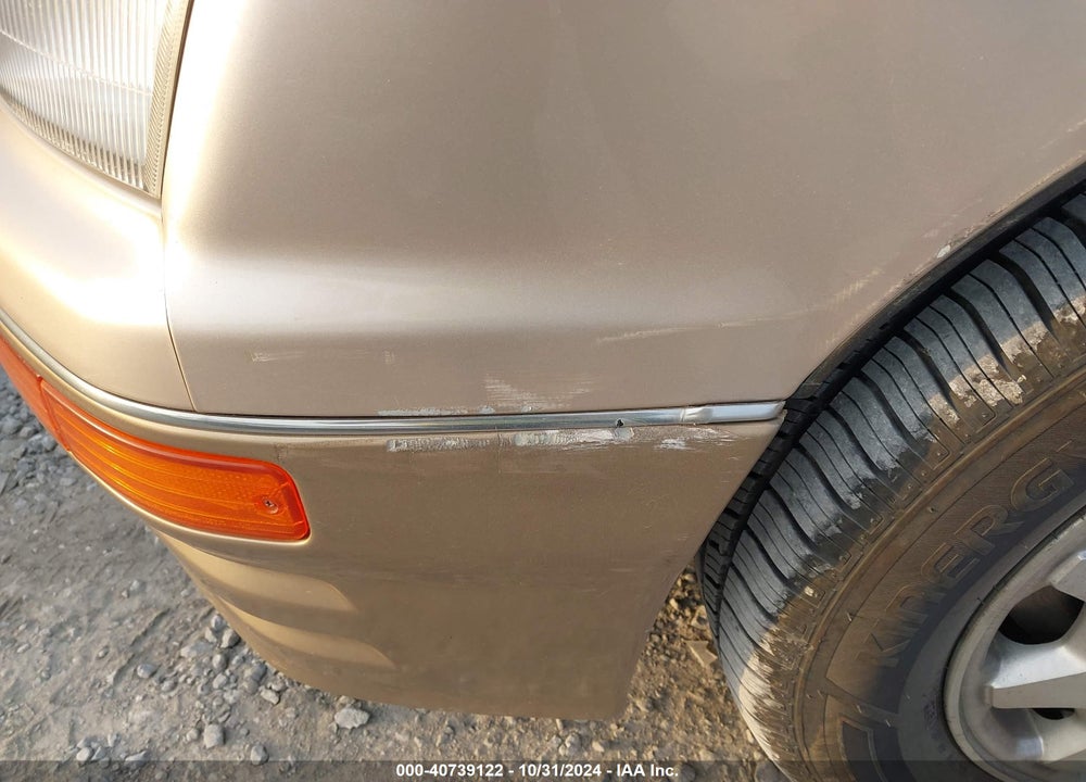 1996 LEXUS LS 400 VIN: JT8BH22F2T0041568
