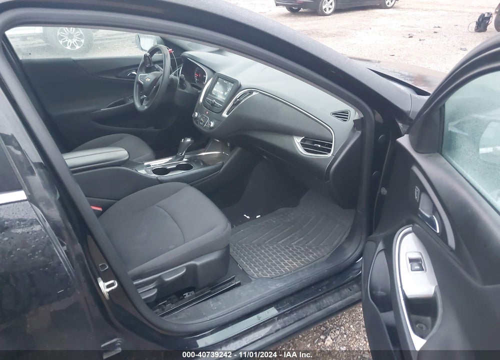 2018 CHEVROLET MALIBU LT VIN: 1G1ZD5STXJF153511