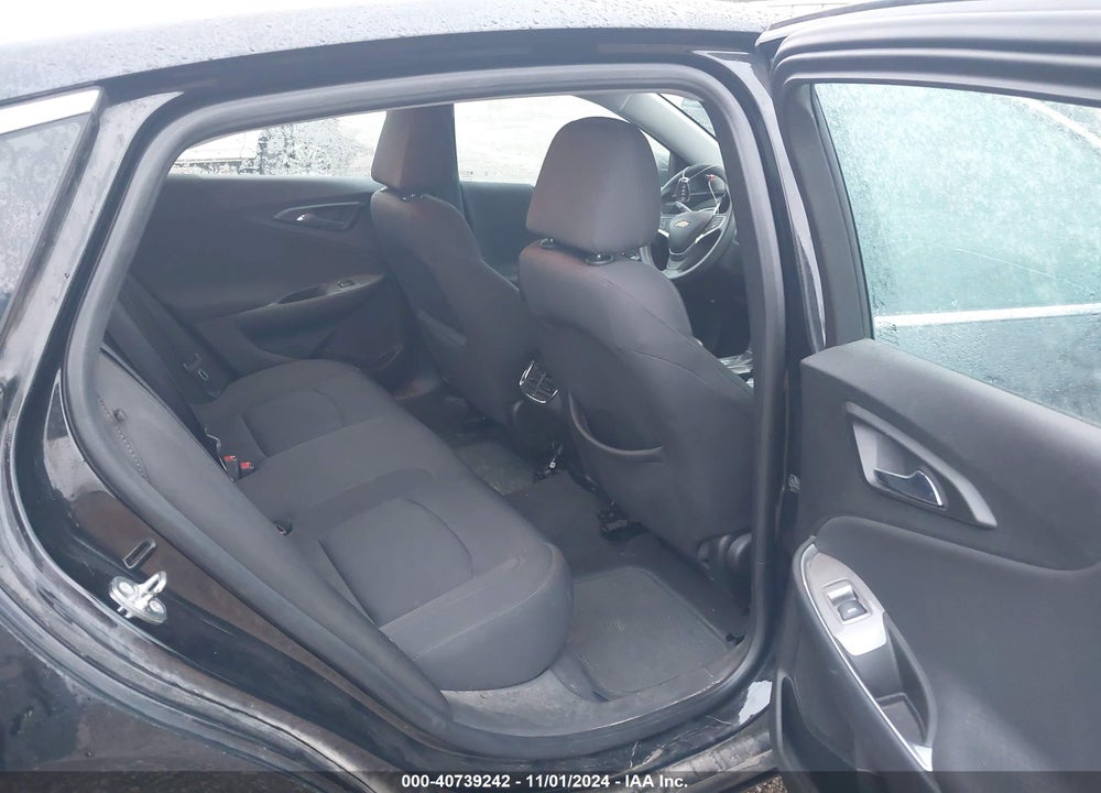 2018 CHEVROLET MALIBU LT VIN: 1G1ZD5STXJF153511