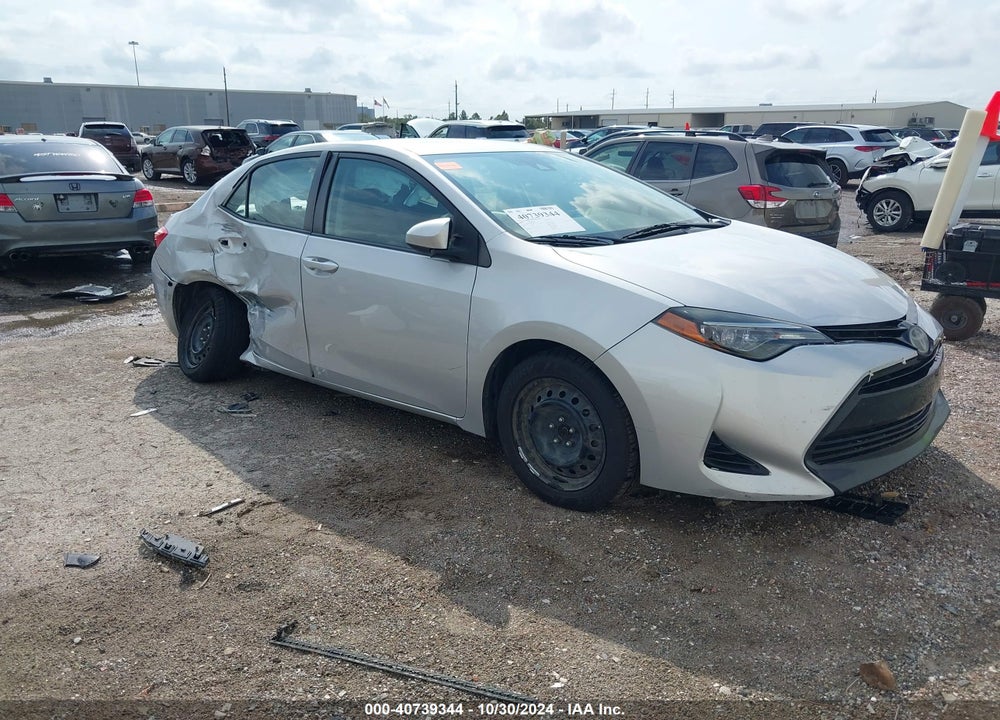 2017 TOYOTA COROLLA LE VIN: 5YFBURHE3HP691382