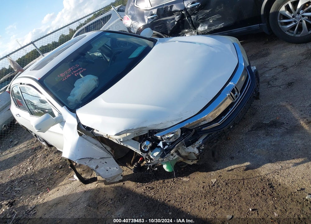 2016 HONDA ACCORD EX-L VIN: 1HGCR2F82GA056622