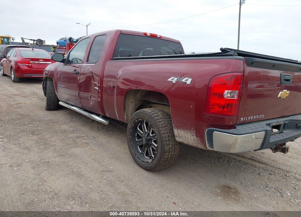 2013 CHEVROLET SILVERADO 1500 LT VIN: 1GCRKSE7XDZ372028