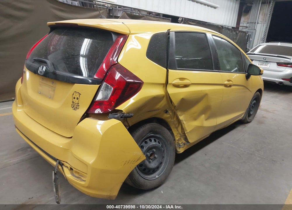 2019 HONDA FIT LX VIN: 3HGGK5H42KM702173