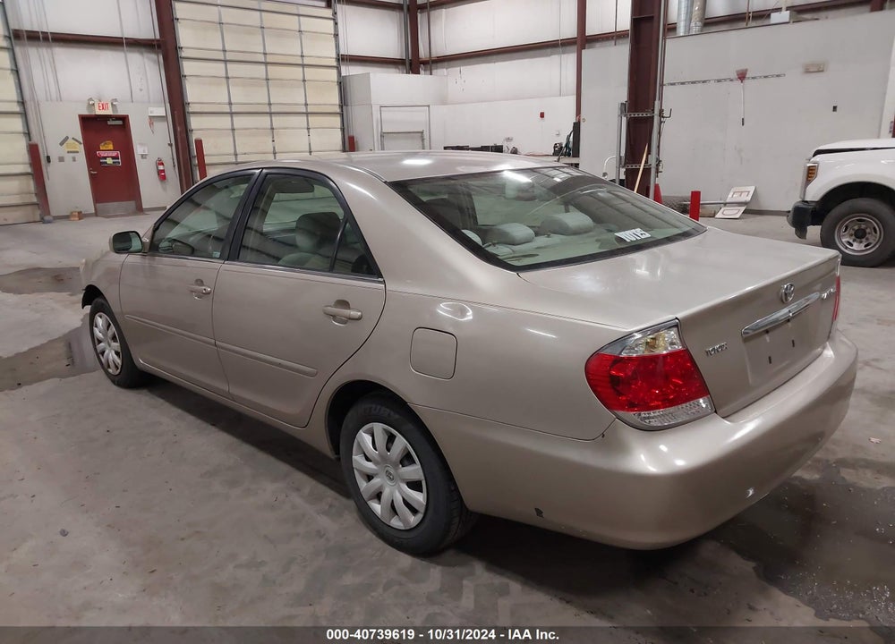 2005 TOYOTA CAMRY LE VIN: 4T1BE32K05U984627