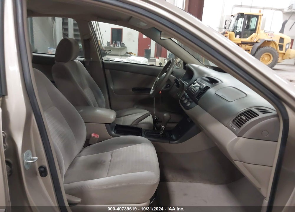 2005 TOYOTA CAMRY LE VIN: 4T1BE32K05U984627