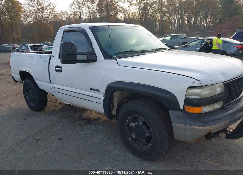 2000 CHEVROLET SILVERADO 1500 LS VIN: 1GCEK14T8YZ235165