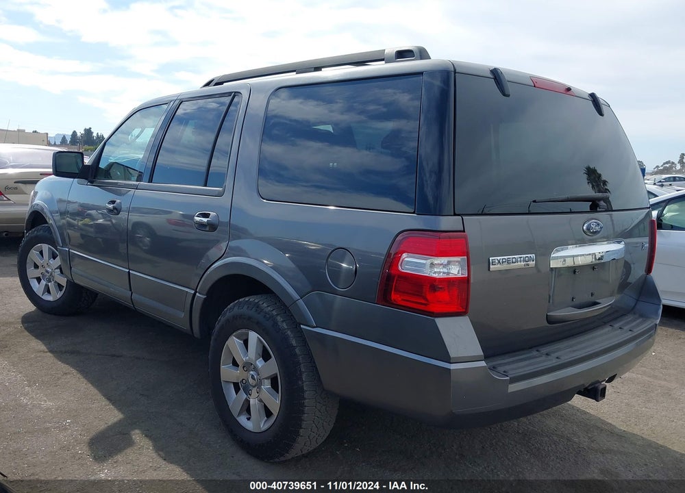 2010 FORD EXPEDITION XLT VIN: 1FMJU1F53AEB51772