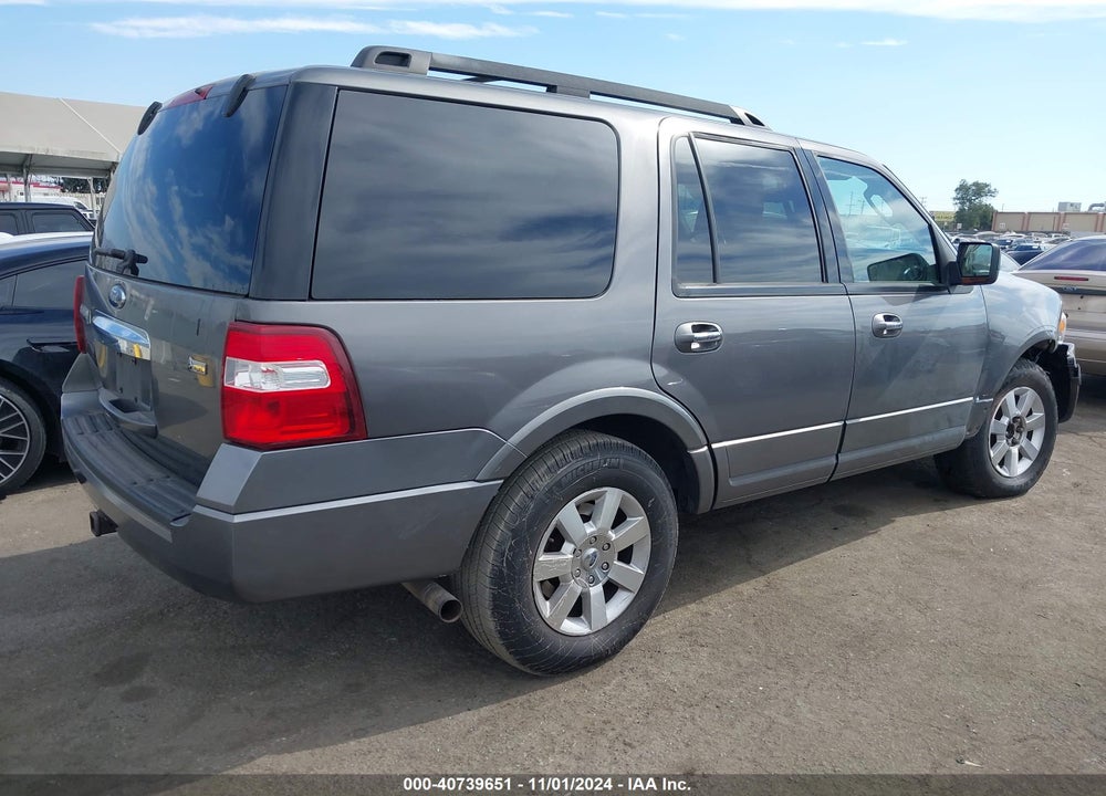 2010 FORD EXPEDITION XLT VIN: 1FMJU1F53AEB51772