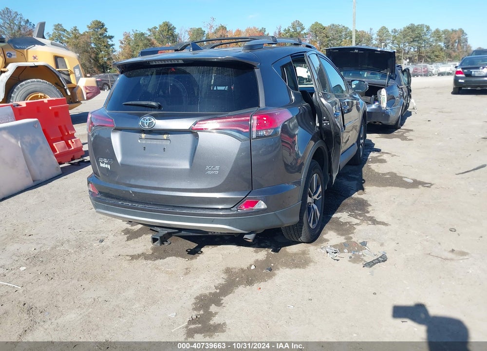 2017 TOYOTA RAV4 XLE VIN: 2T3RFREV4HW679406