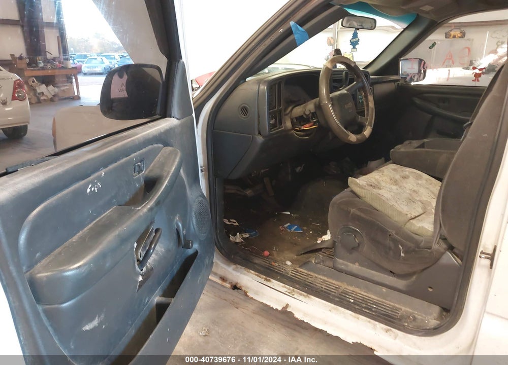 2000 GMC SIERRA 2500 SL VIN: 1GTFC24T0YE107498