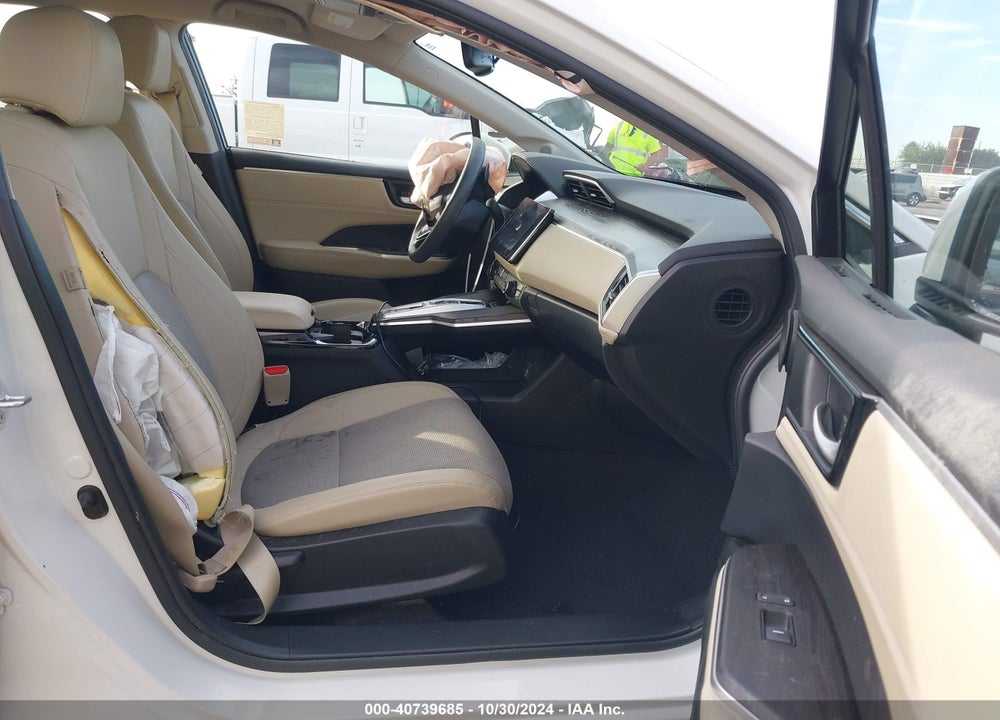 2018 HONDA CLARITY PLUG-IN HYBRID VIN: JHMZC5F15JC007164
