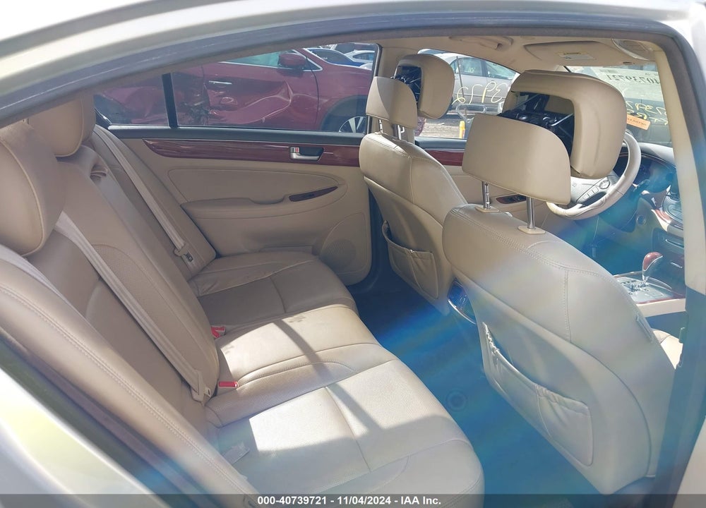 2013 HYUNDAI GENESIS 3.8 VIN: KMHGC4DD5DU230010