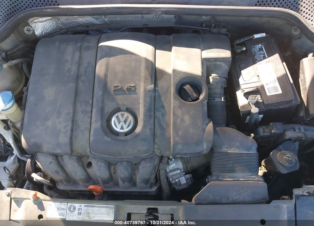 2012 VOLKSWAGEN BEETLE 2.5L VIN: 3VWJP7ATXCM606583