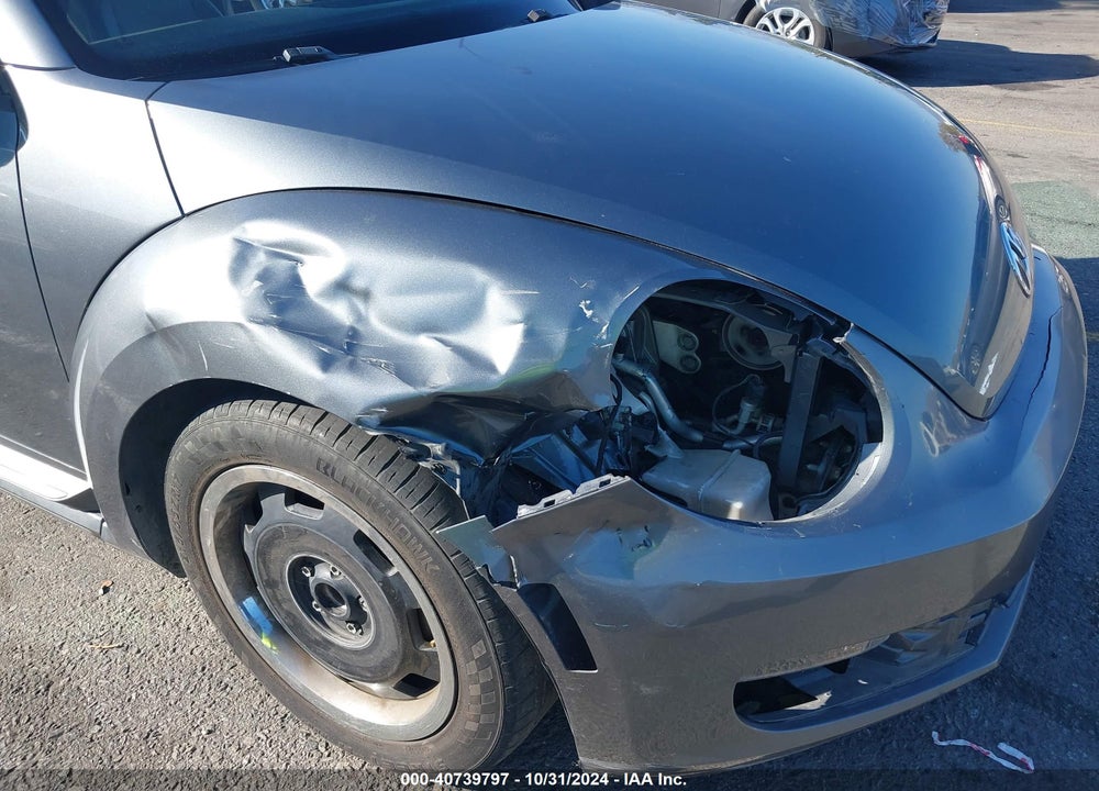 2012 VOLKSWAGEN BEETLE 2.5L VIN: 3VWJP7ATXCM606583