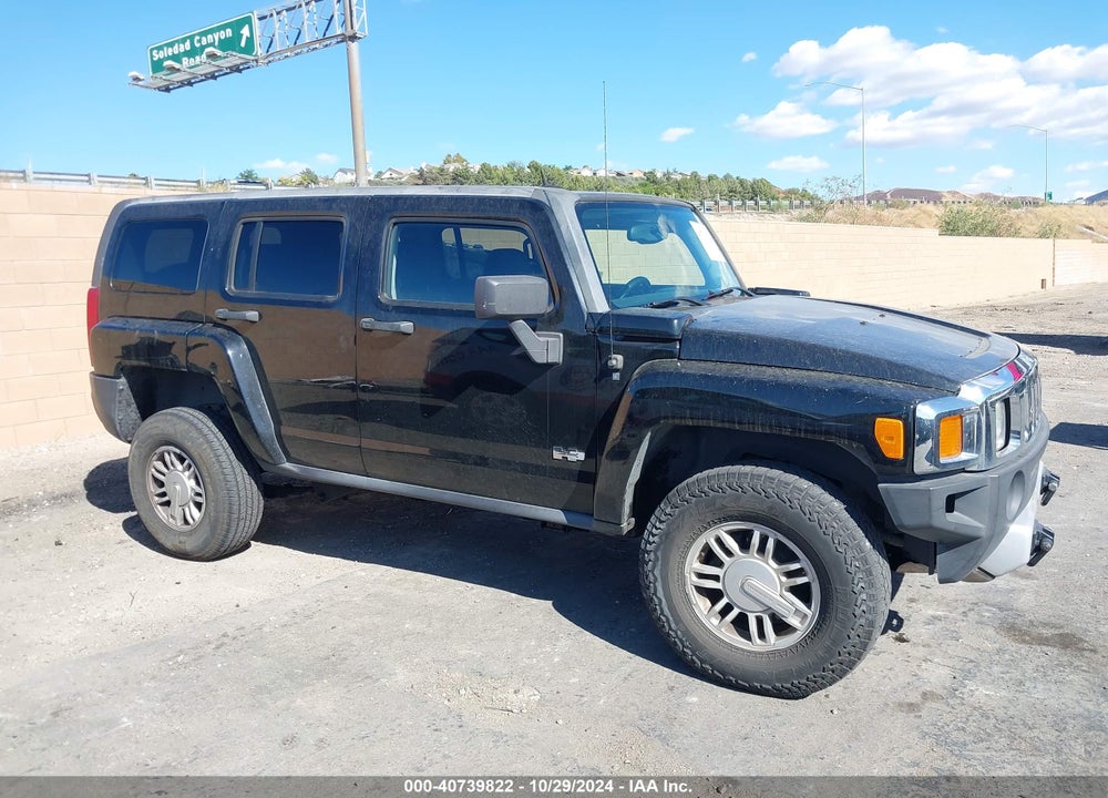 2009 HUMMER H3 SUV VIN: 5GTEN13E898143855