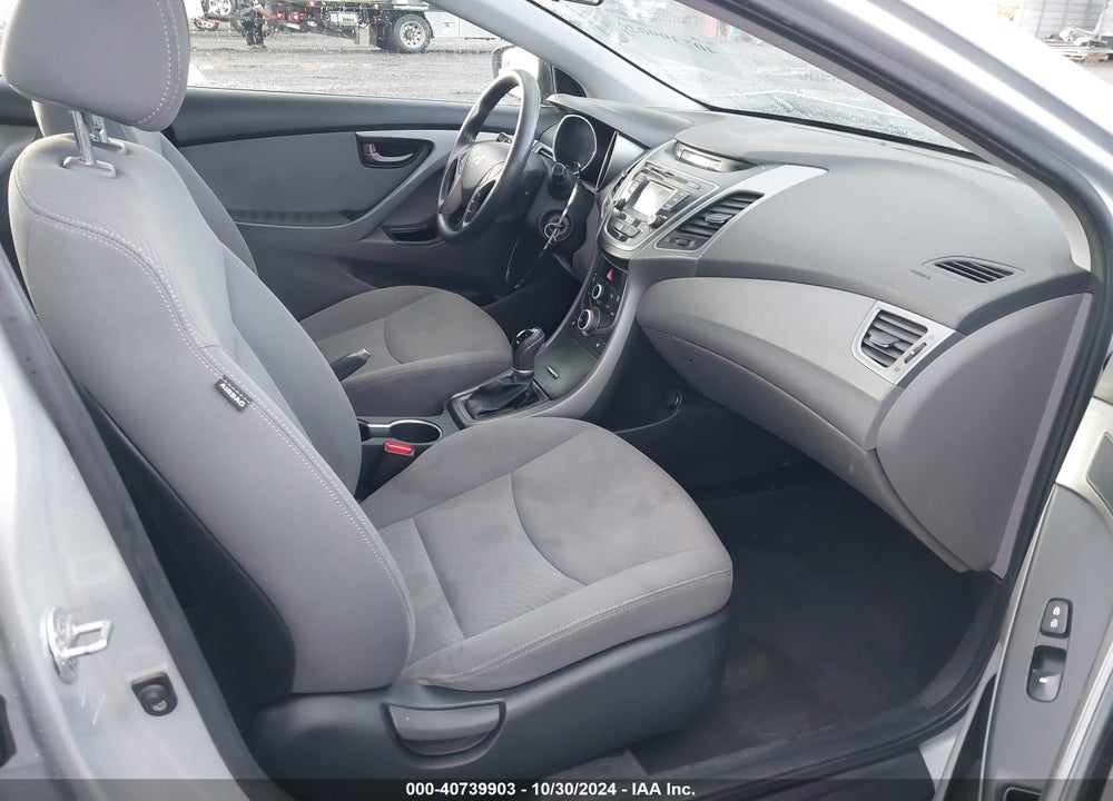 2014 HYUNDAI ELANTRA VIN: KMHDH4AE1EU174019