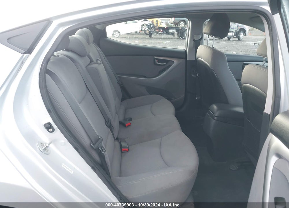 2014 HYUNDAI ELANTRA VIN: KMHDH4AE1EU174019