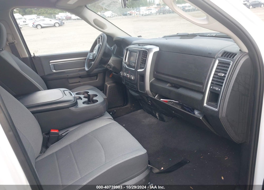 2024 RAM 1500 CLASSIC SLT 4X2 6'4 BOX VIN: 1C6RR6GG8RS135982