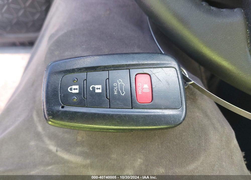 2023 TOYOTA RAV4 HYBRID XLE PREMIUM VIN: 4T3B6RFV1PU126890