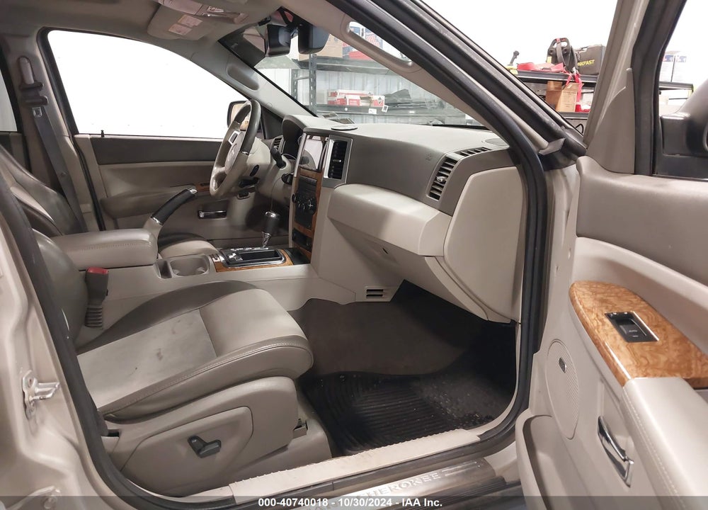 2010 JEEP GRAND CHEROKEE LIMITED VIN: 1J4RR5GT9AC128905