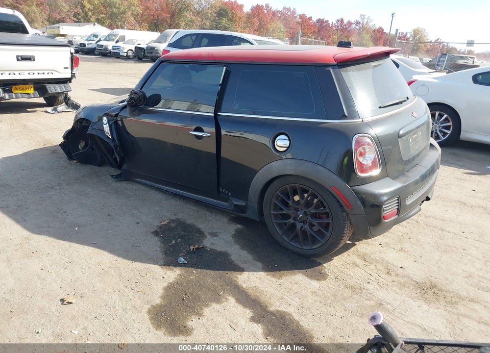 2012 MINI JOHN COOPER WORKS VIN: WMWSV9C50CT199668