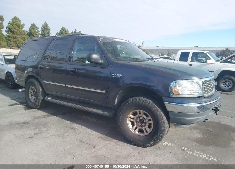 2000 FORD EXPEDITION XLT VIN: 1FMRU1665YLB71572