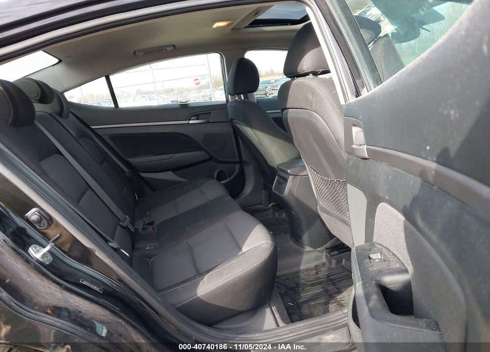 2018 HYUNDAI ELANTRA VIN: 5NPD84LF9JH286307