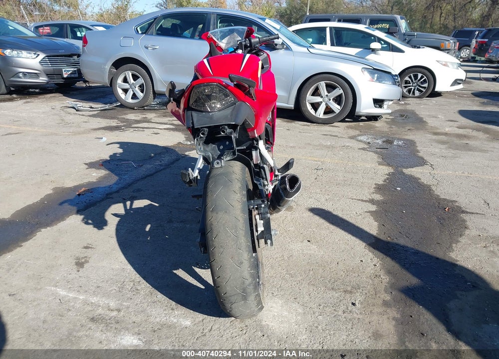 2021 HONDA CBR300 R VIN: MLHNC5106M5700460