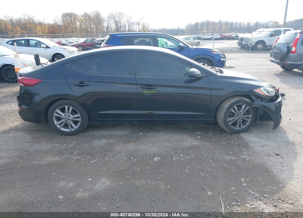2017 HYUNDAI ELANTRA SE VIN: KMHD84LFXHU065701