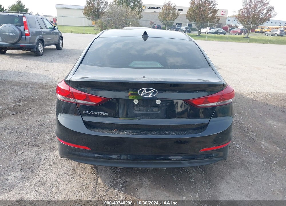 2017 HYUNDAI ELANTRA SE VIN: KMHD84LFXHU065701
