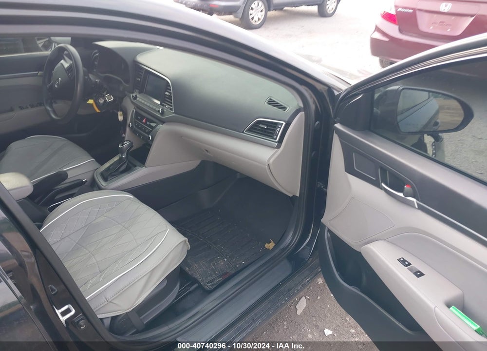 2017 HYUNDAI ELANTRA SE VIN: KMHD84LFXHU065701