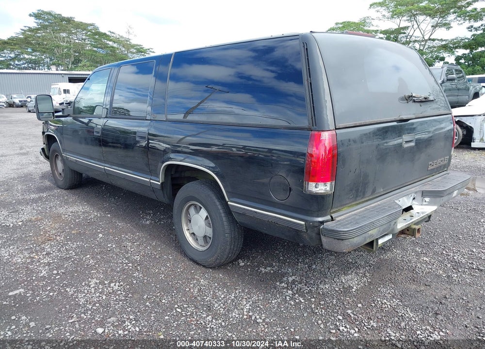 1999 CHEVROLET SUBURBAN 1500 LT VIN: 3GNEC16R0XG242289