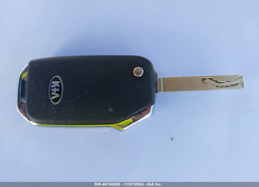 2021 KIA SELTOS S VIN: KNDEUCAA3M7222015