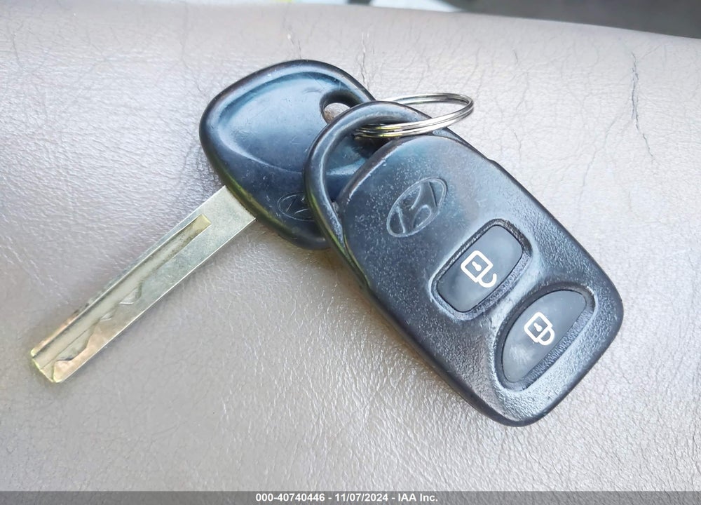 2013 HYUNDAI ACCENT GLS VIN: KMHCU4AEXDU463468