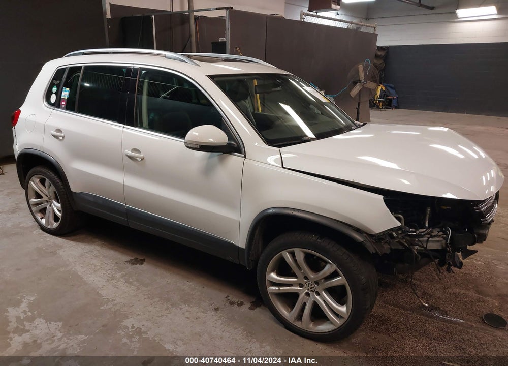 2016 VOLKSWAGEN TIGUAN SEL VIN: WVGBV7AX4GW614731