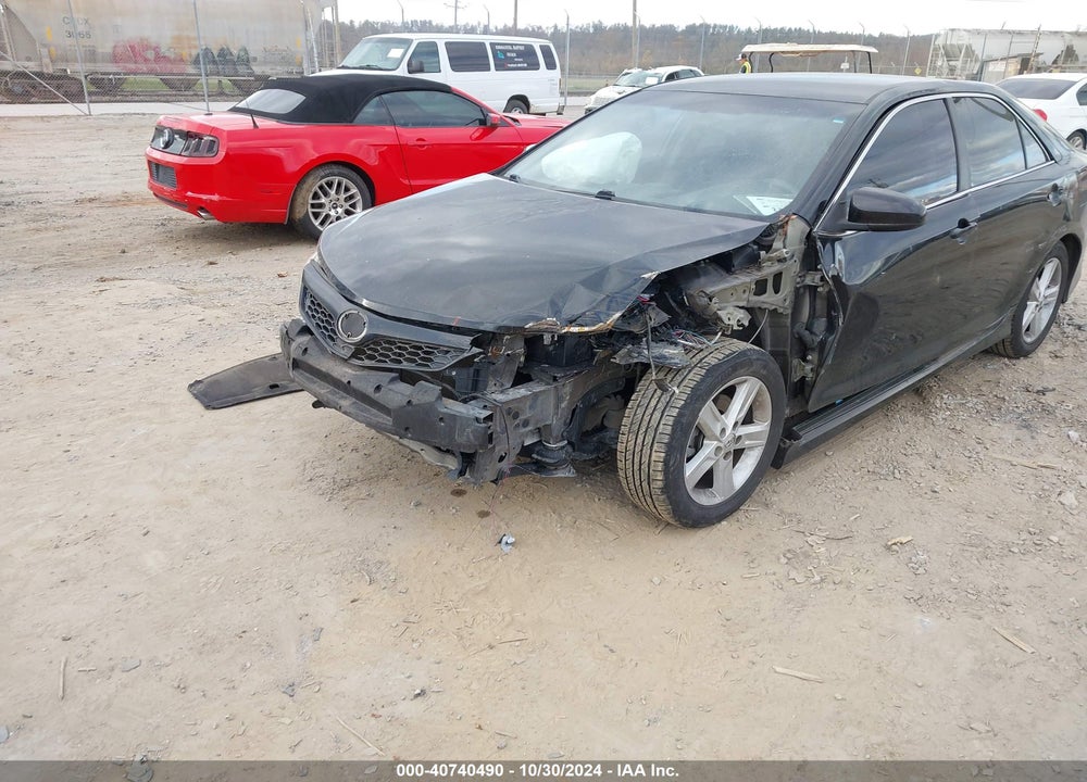 2014 TOYOTA CAMRY SE VIN: 4T1BF1FK4EU344772