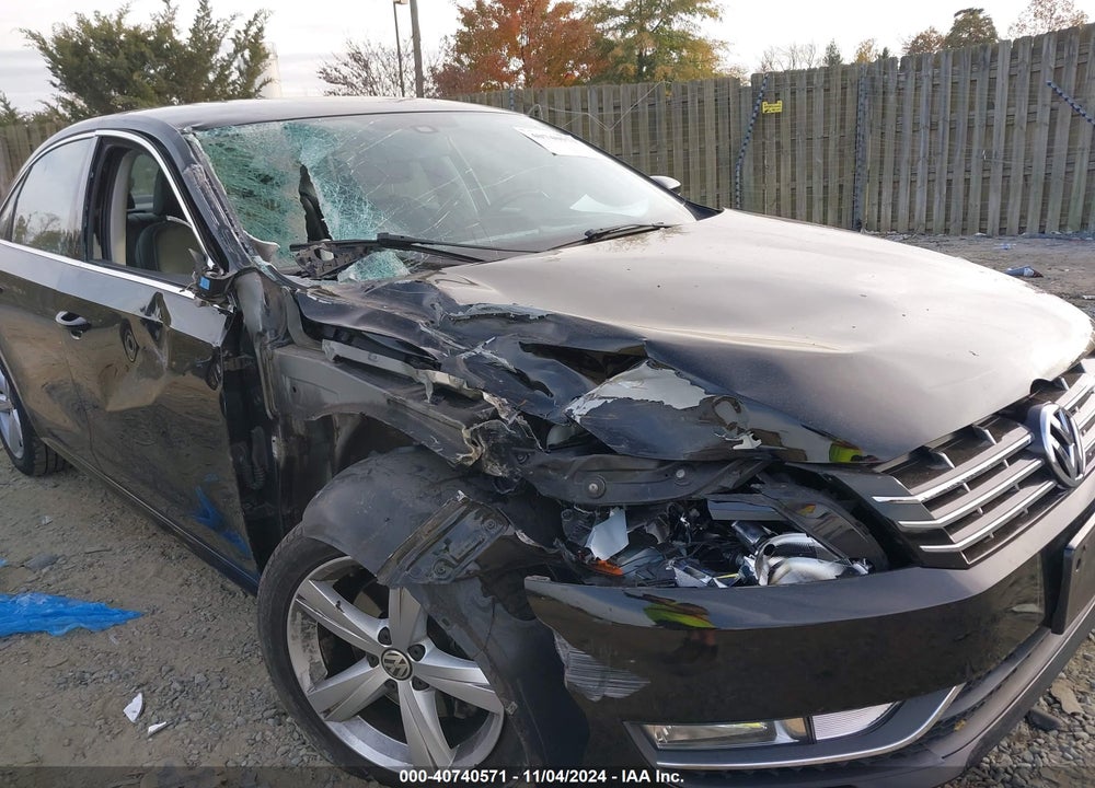 2015 VOLKSWAGEN PASSAT S VIN: 1VWAS7A37FC122794